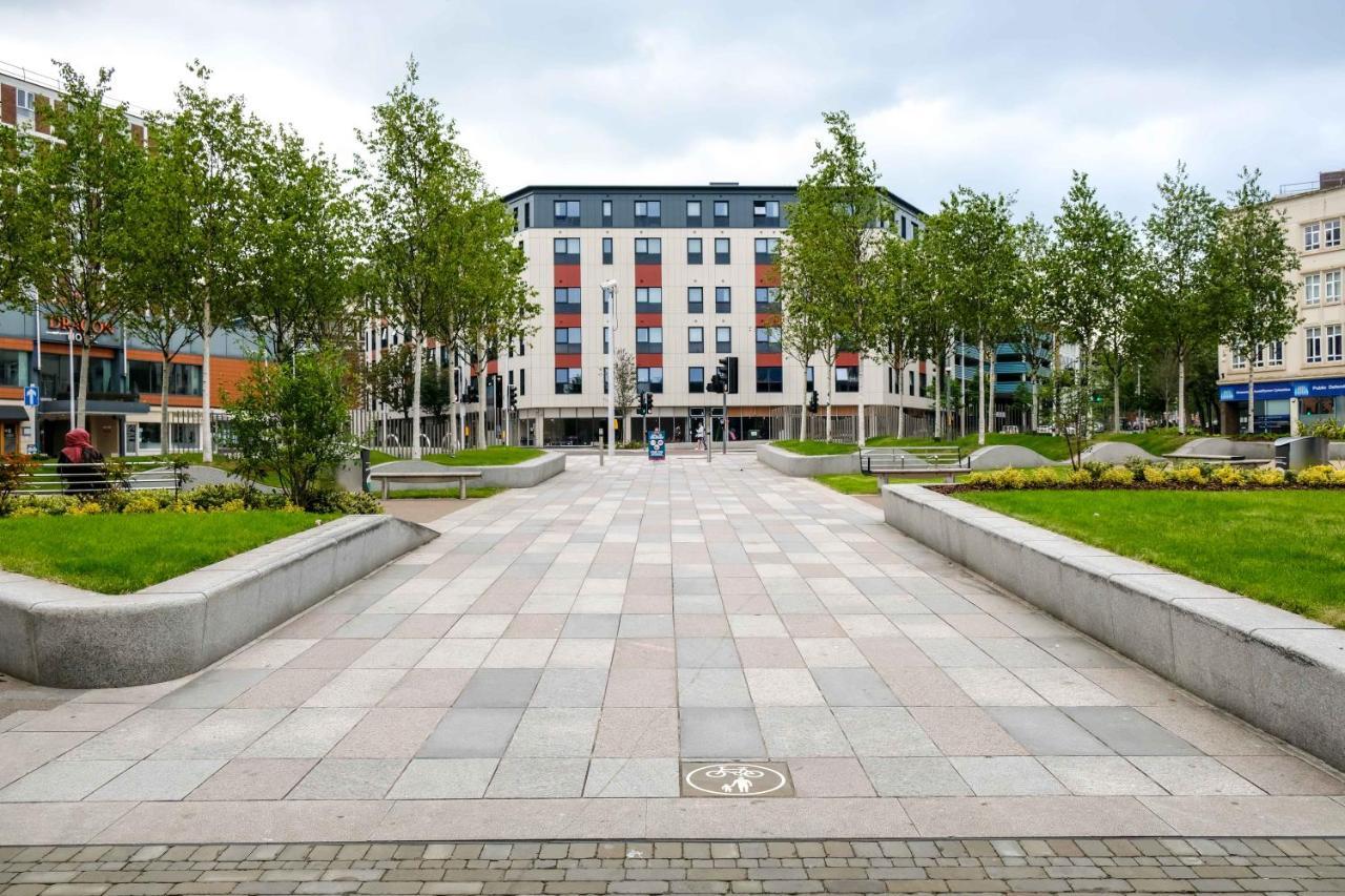 Cwtsh Hostel 스완지 외부 사진 The Square