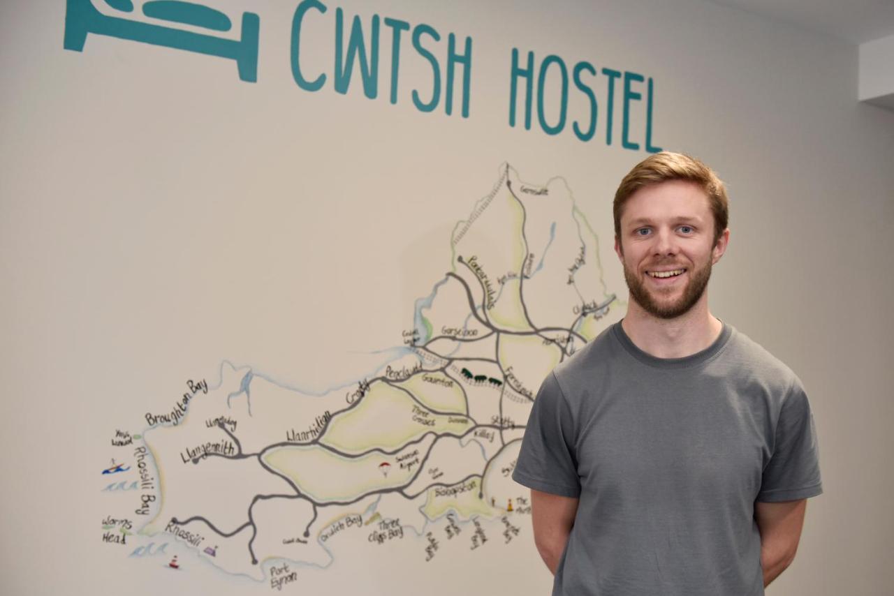 Cwtsh Hostel 스완지 외부 사진 Chris Anderson